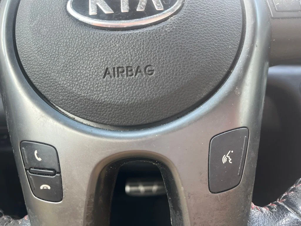 Used 2011 Red Kia SX image 17