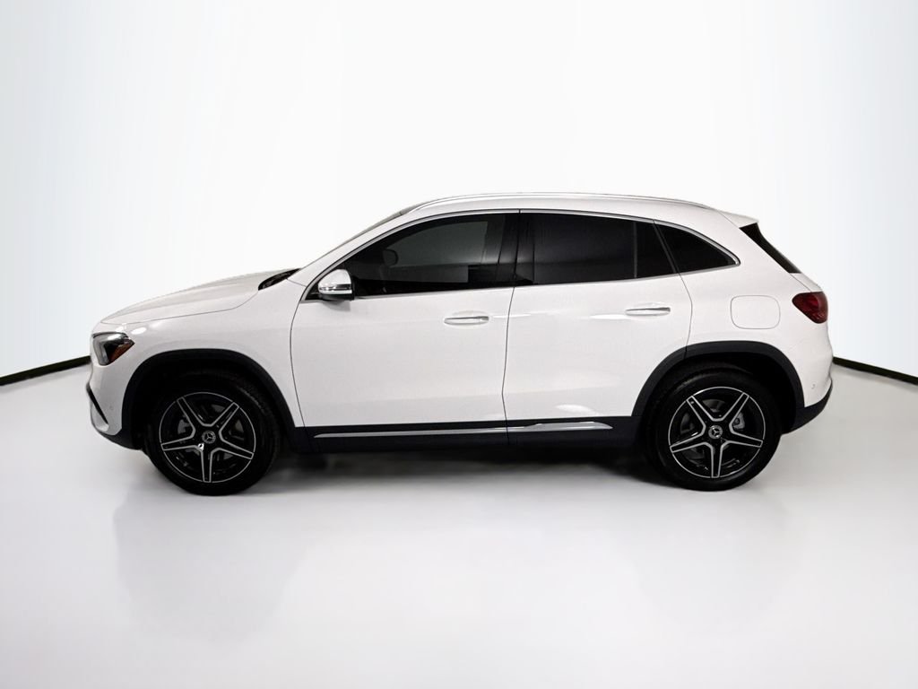 New 2026 Polar White Mercedes-Benz GLA 250 image 8