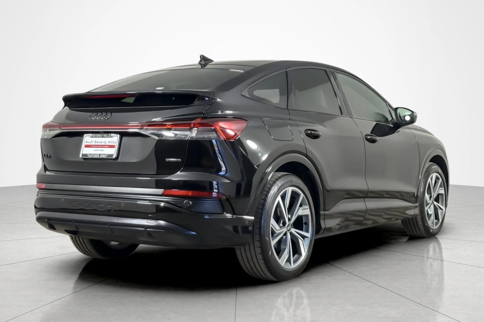 Used 2024 Mythos Black Metallic Audi Prestige 55 quattro image 5