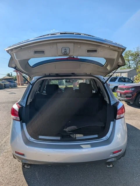 Used 2012 Silver Nissan SV image 17