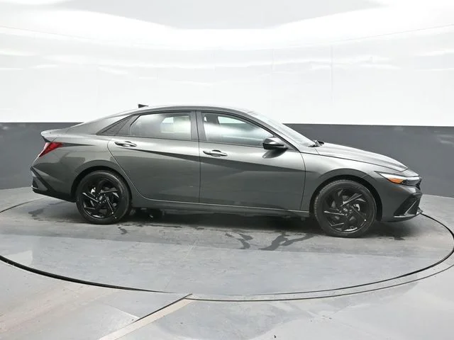 New 2026 Gray Hyundai SEL Sport image 8