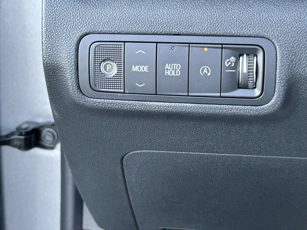 New 2027 Sterling Metallic GMC Elevation image 25