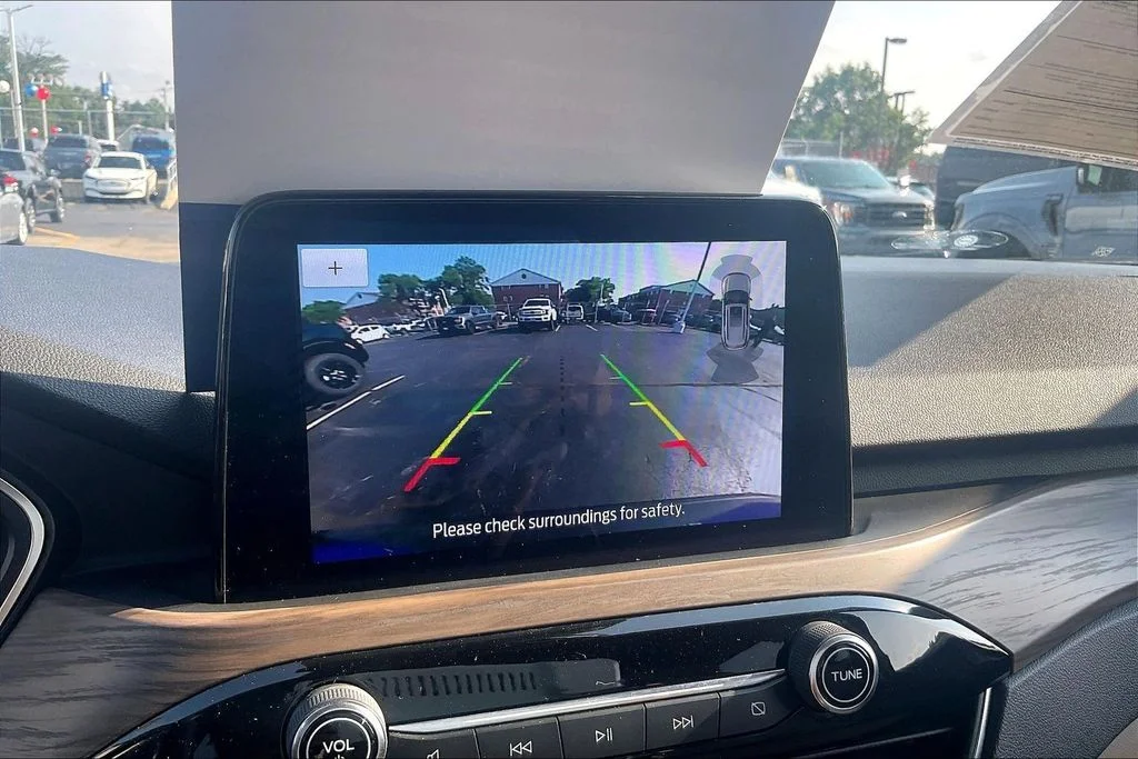 Used 2020 Blue Ford Titanium image 20