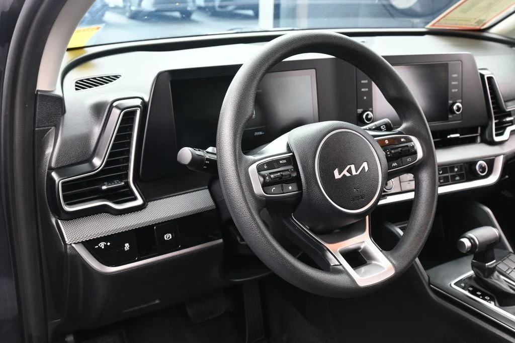 Used 2024 Gravity Gray Kia LX image 14