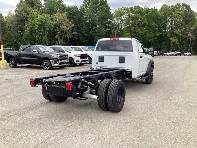 New 2026 Bright White Clearcoat RAM Tradesman image 7