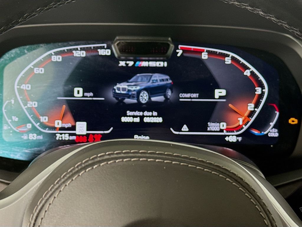 Used 2021 Black BMW M50i image 13