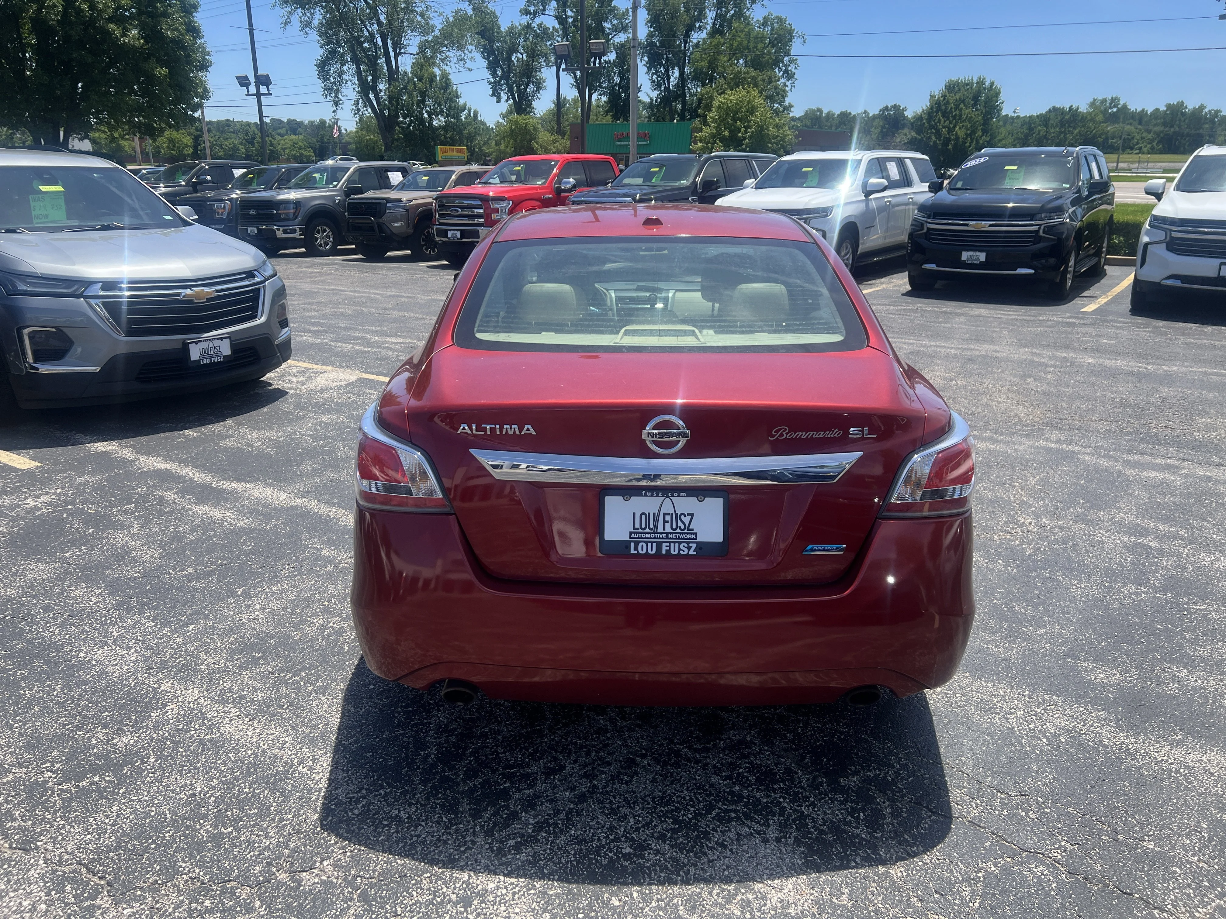 Used 2014 Cayenne Red Metallic Nissan 2.5 SL image 6