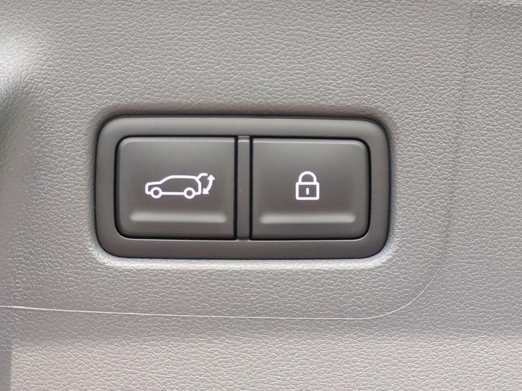 New 2027 Blue Hyundai SEL FWD image 15