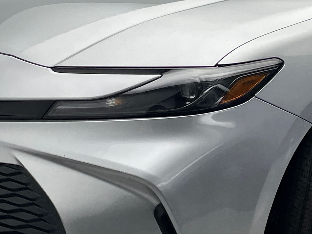Used 2025 Silver Toyota LE image 43