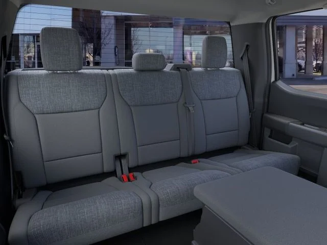 New 2026 Oxford White Ford XLT image 11
