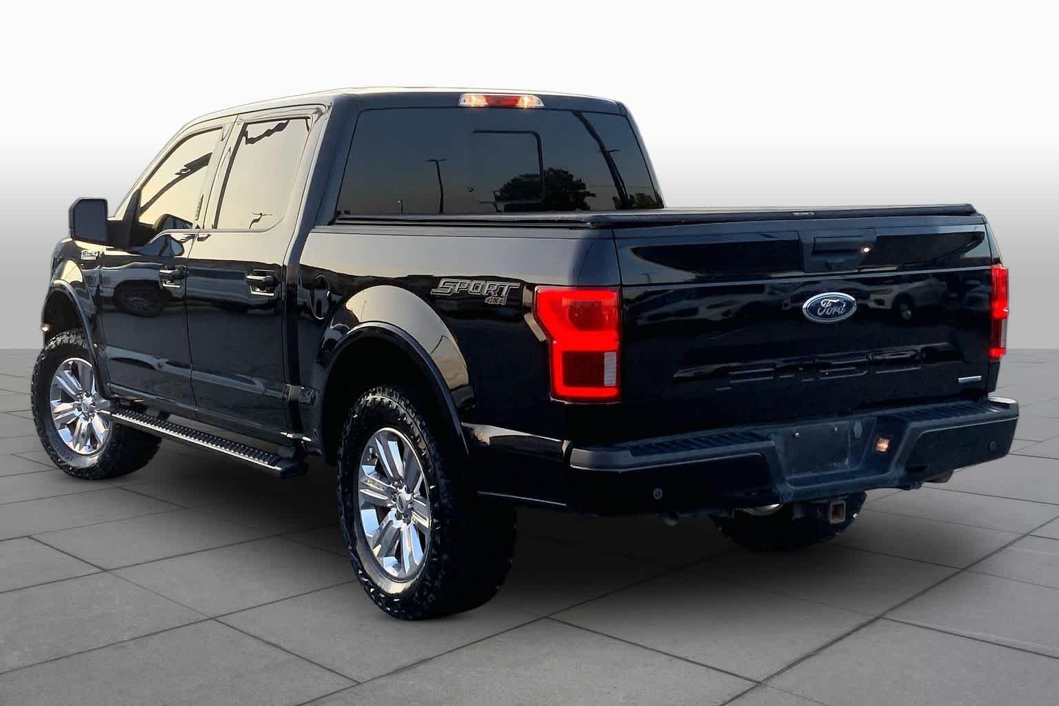 Used 2019 Agate Black Metallic Ford XLT image 11