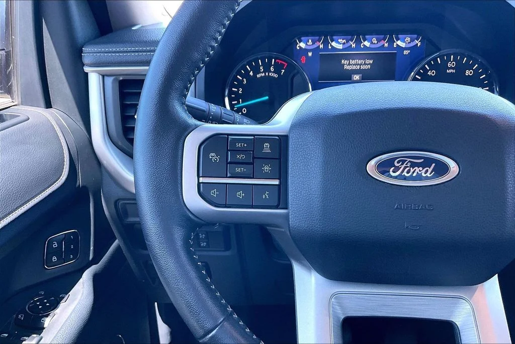 Used 2022 Silver Ford XLT image 10