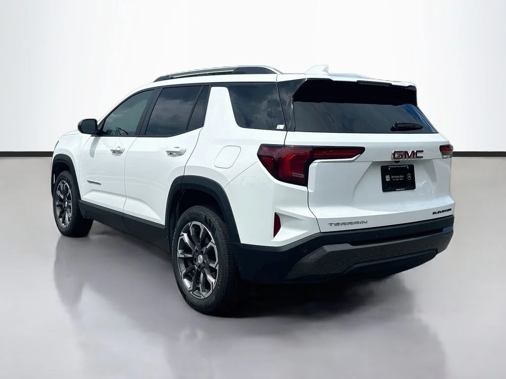 Used 2026 White GMC Elevation image 7