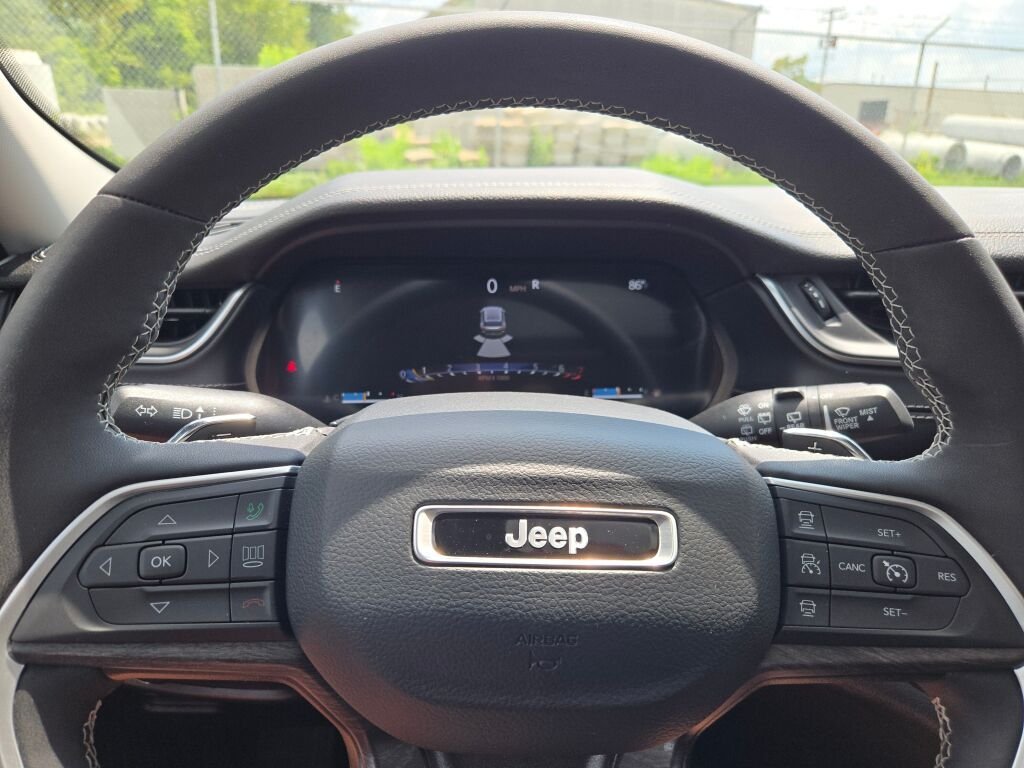 Used 2023 Red Jeep Limited image 32