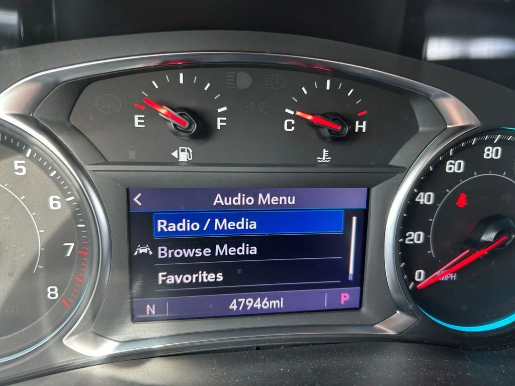 Used 2023 White Chevrolet LT image 10