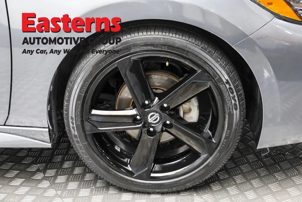Used 2023 Gray Nissan SR image 30