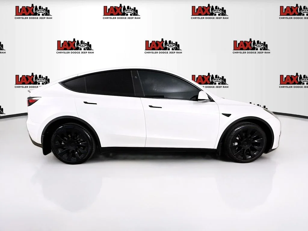 Used 2024 White Tesla Long Range image 8