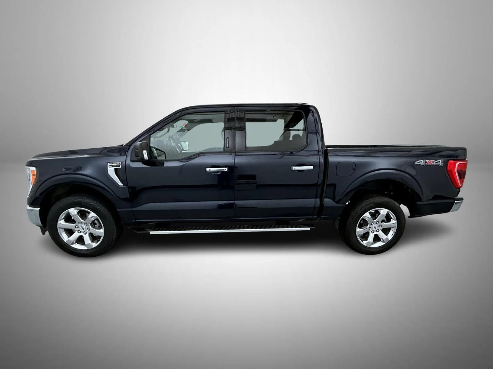 Used 2023 Blue Ford XLT image 8