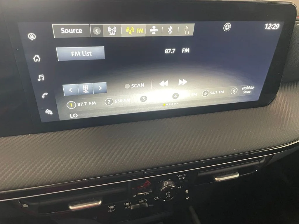 Certified Used 2025 Gray Nissan SR image 15