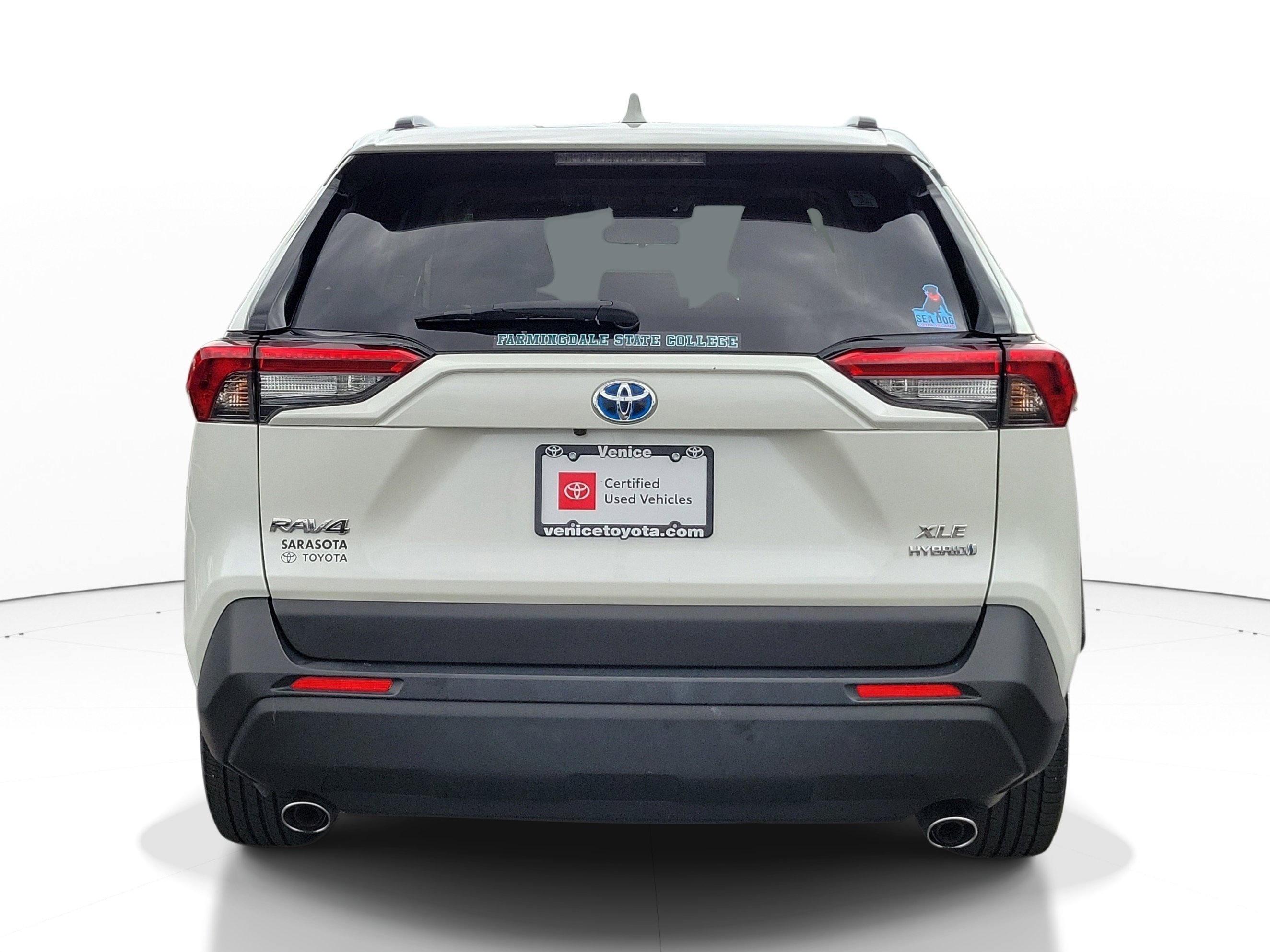 Used 2021 Blizzard Pearl Toyota Hybrid XLE Premium image 3
