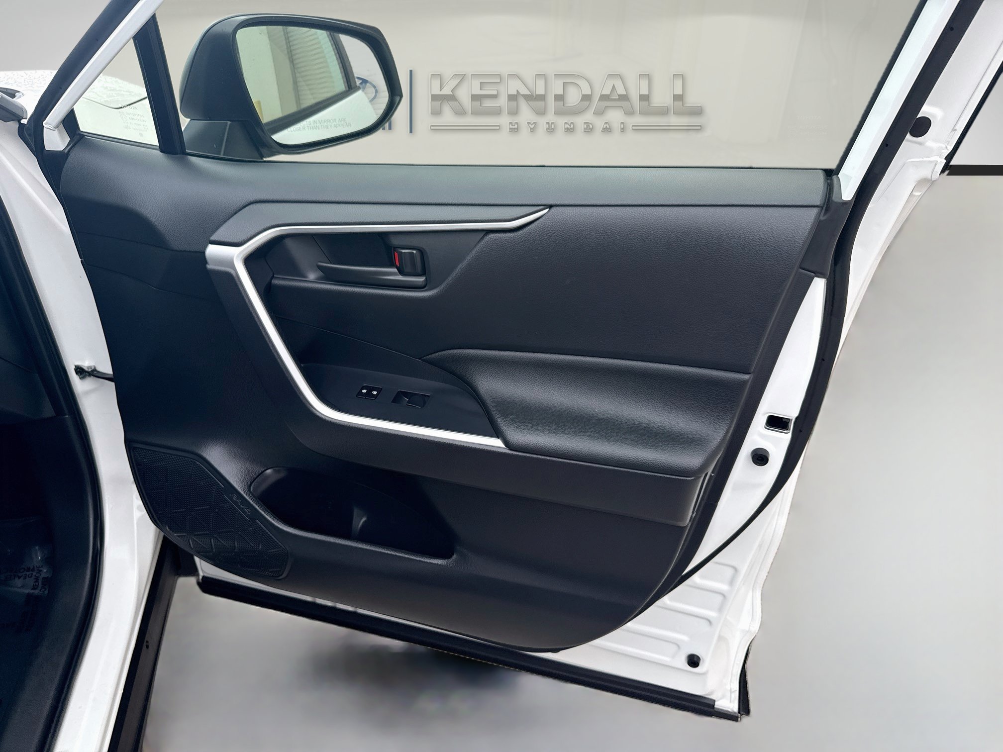 Used 2024 Ice Toyota Hybrid LE image 31