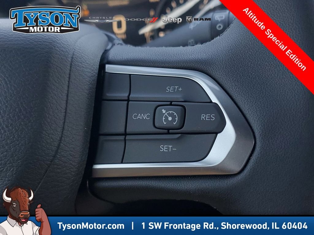 New 2026 Hydro Blue Pearlcoat Jeep Latitude image 22