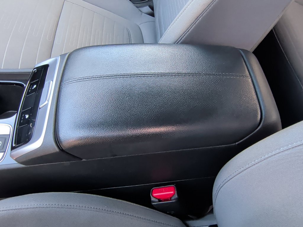 Used 2023 Blue Stone Hyundai SEL image 32