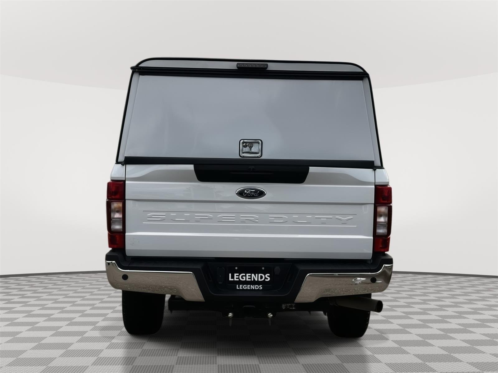 Used 2022 Oxford White Ford XLT image 5