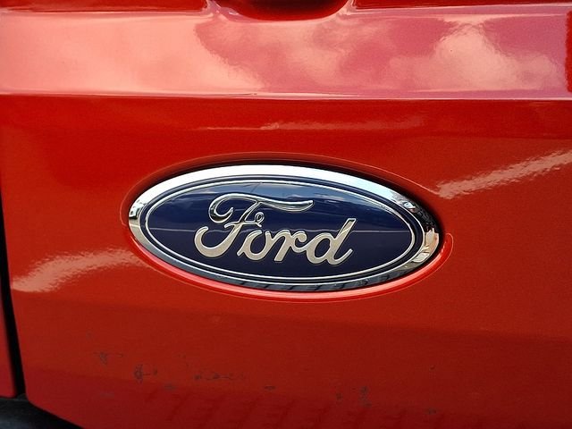 Certified Used 2023 Hot Pepper Red Metallic Tinted Clearcoat Ford Badlands image 28