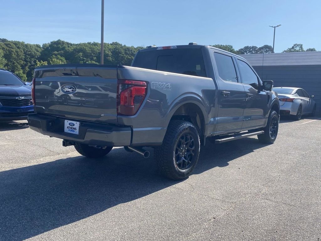 New 2026 Carbonized Gray Metallic Ford XLT image 3
