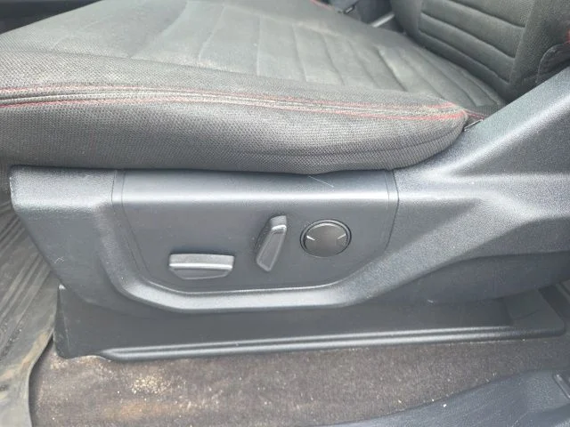 Used 2020 White Ford XLT image 17