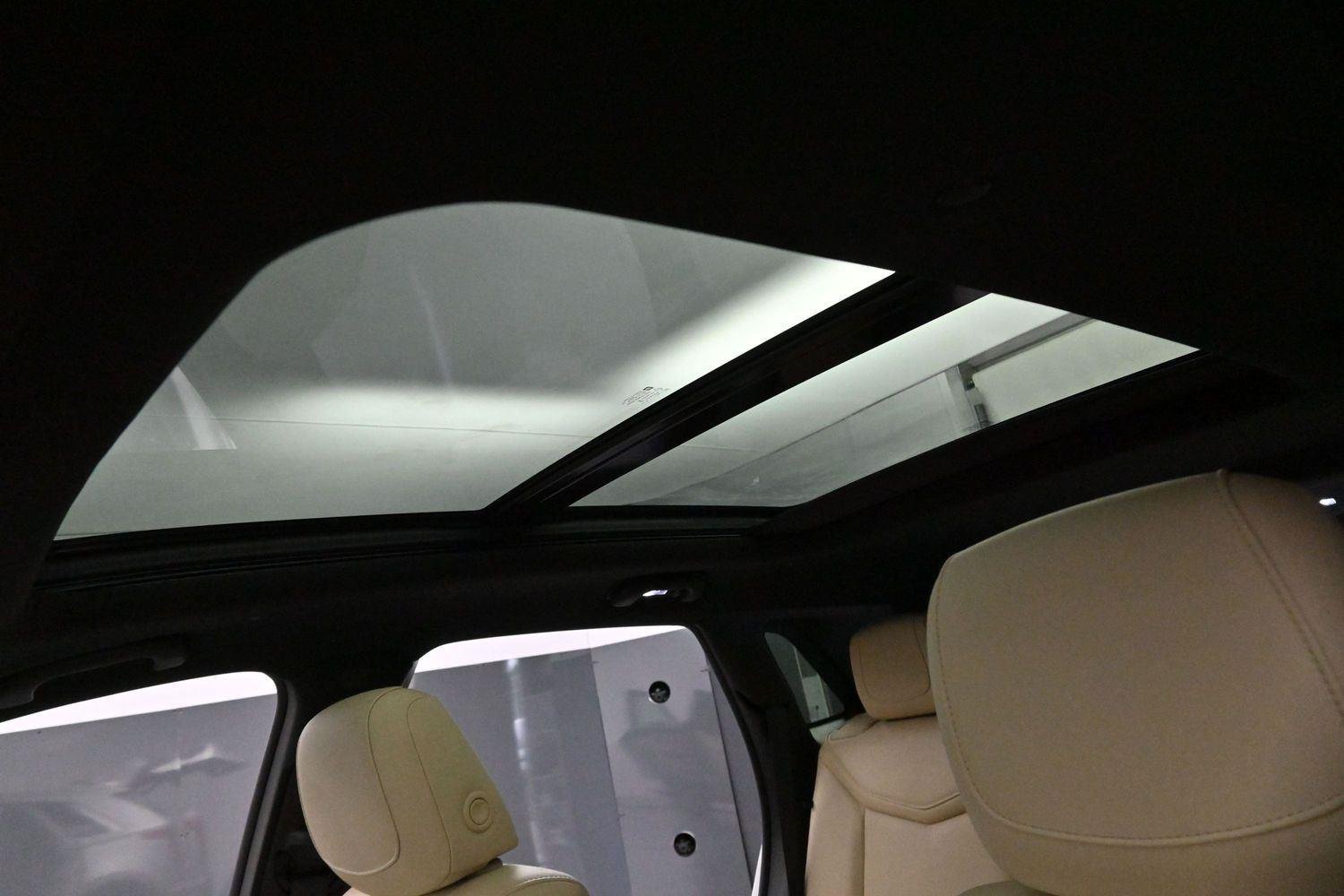 Used 2019 RADIANT SILVER METALLIC Cadillac Luxury FWD image 30