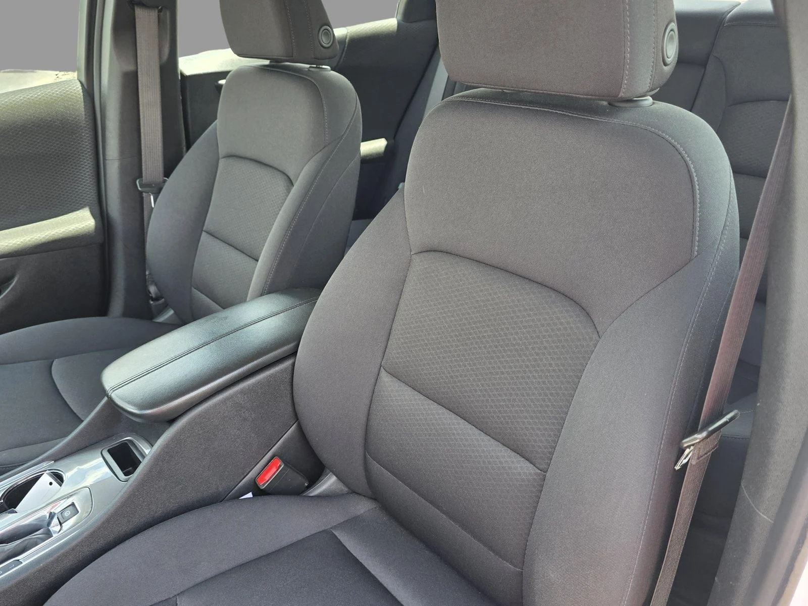 Used 2024 Summit White Chevrolet LT image 20