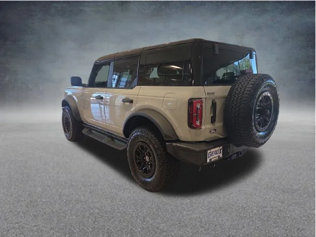 New 2026 Avalanche Gray Ford Badlands® image 41