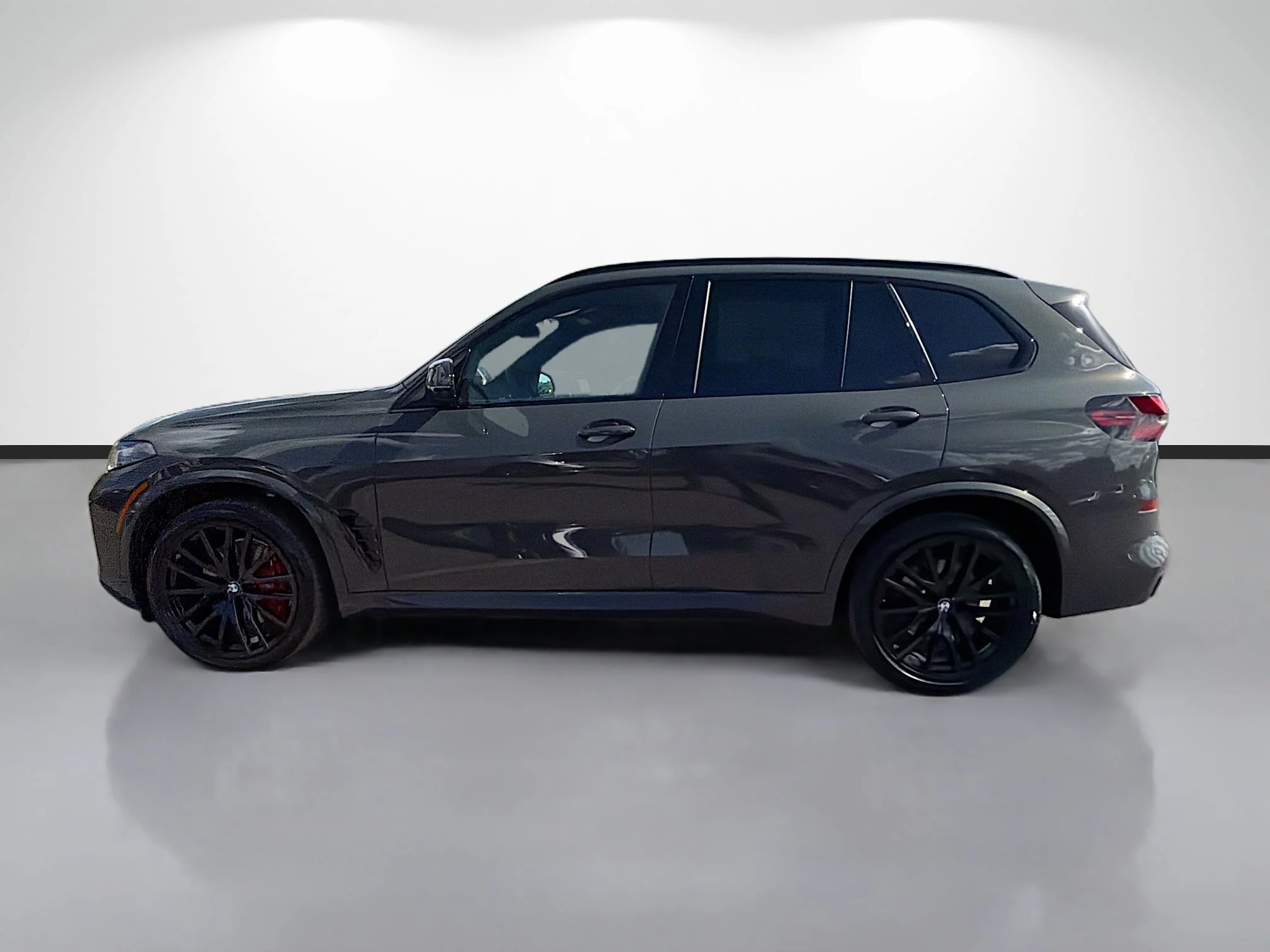 New 2026 Dravit Grey Metallic BMW xDrive40i image 6