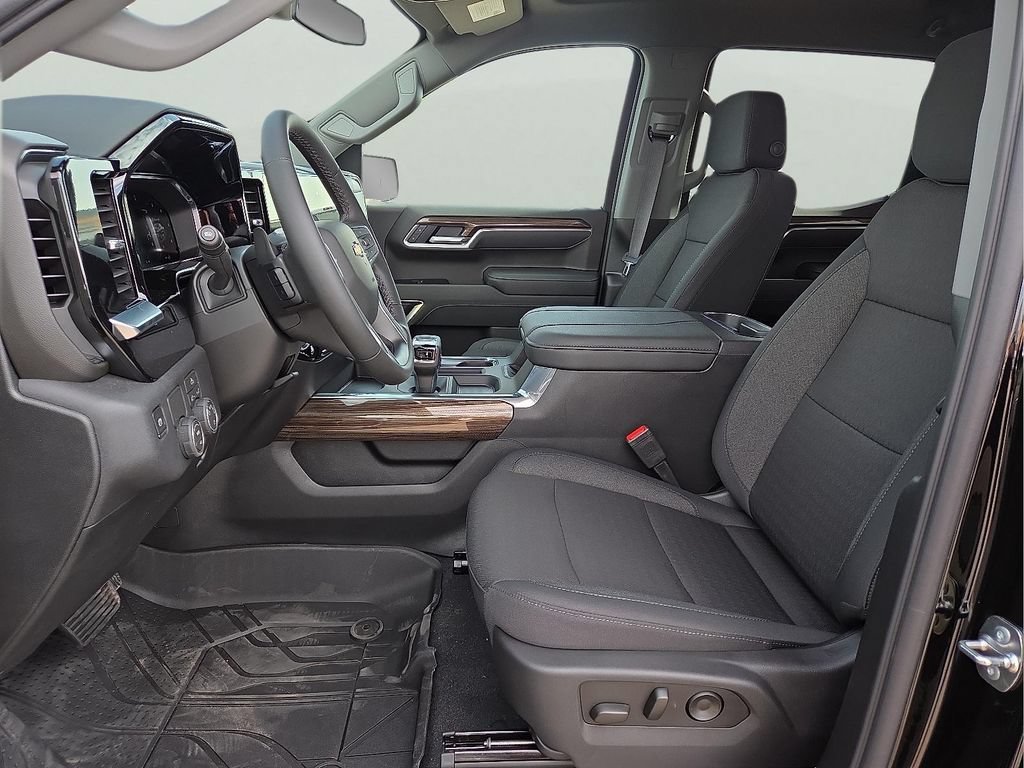 2026 Chevrolet Silverado 1500 LT - Photo 14