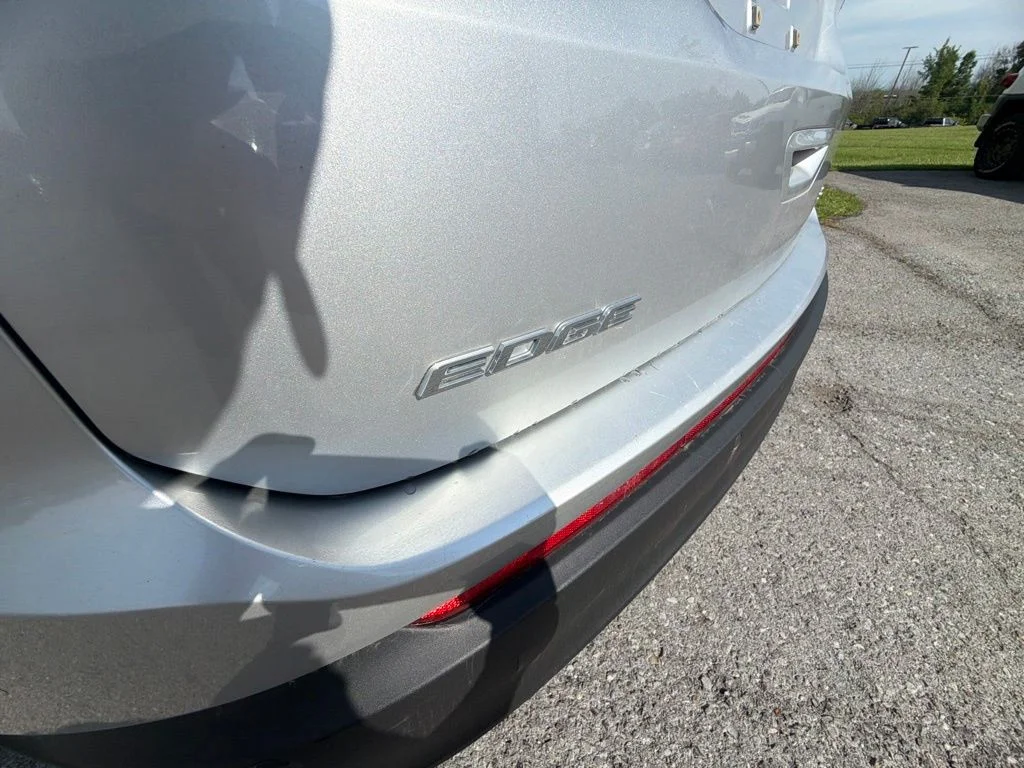 Used 2017 Silver Ford SEL image 10
