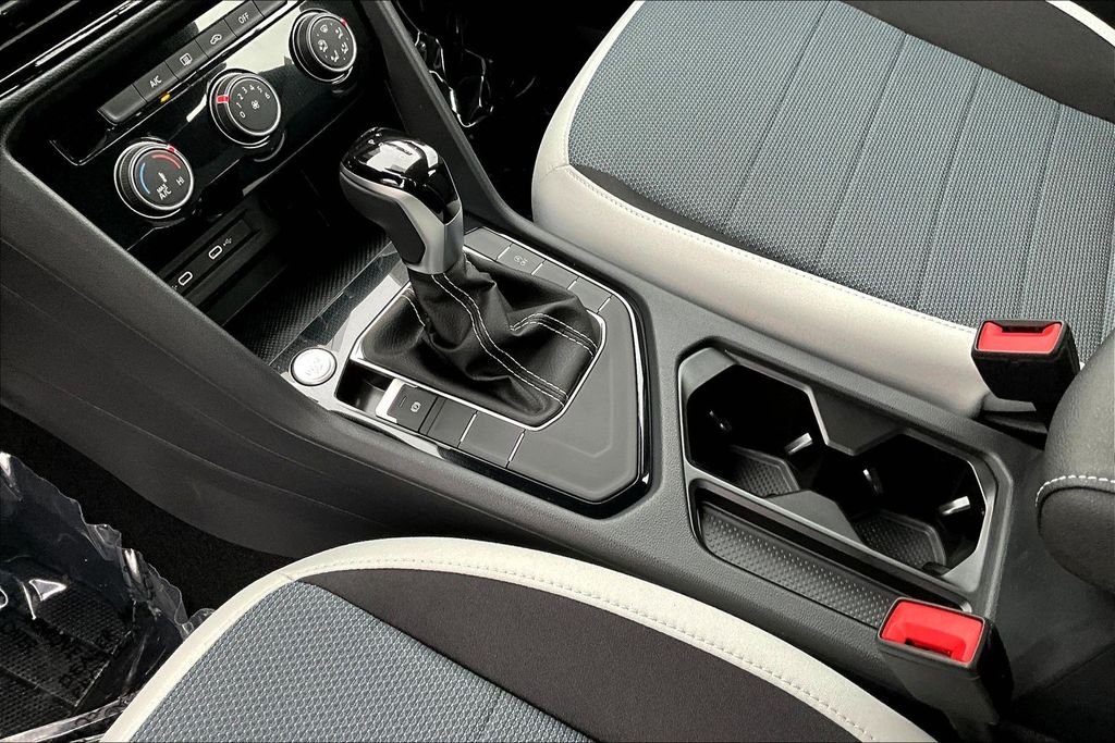 New 2026 Black Volkswagen 1.5T S image 18