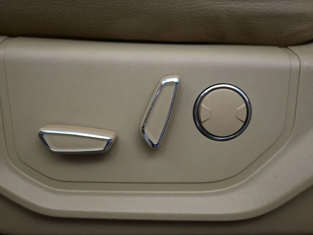 Used 2015 White Ford Lariat image 10