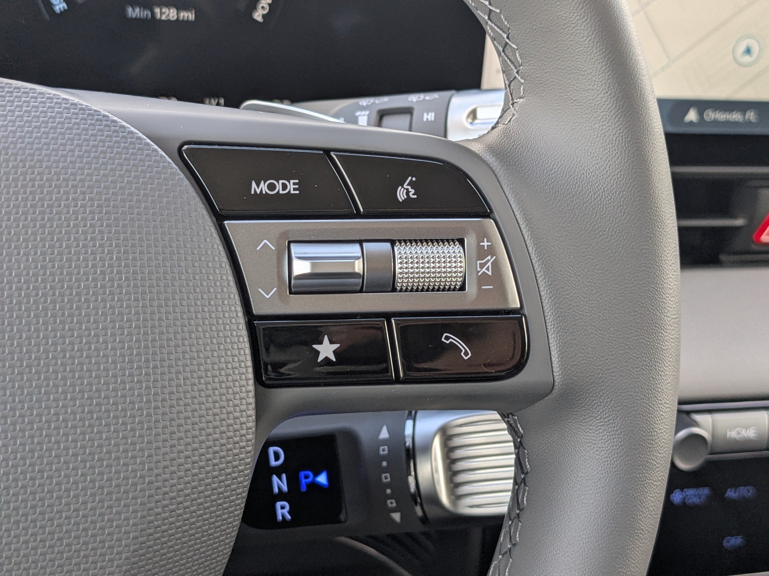 New 2027 Cyber Gray Hyundai SEL image 32