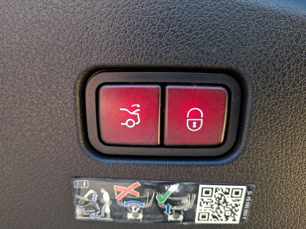 Certified Used 2024  Mercedes-Benz CLE 300 image 31