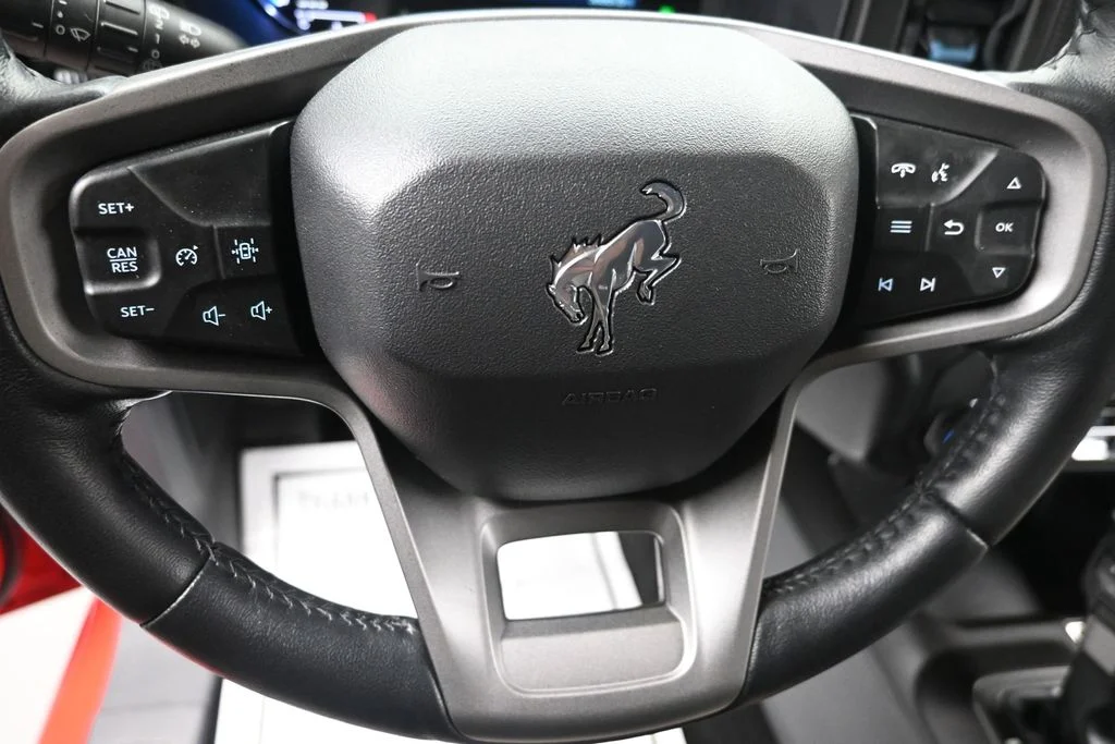 Used 2023 Red Ford Wildtrak image 11
