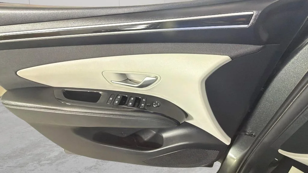 Used 2022  Hyundai SEL image 25