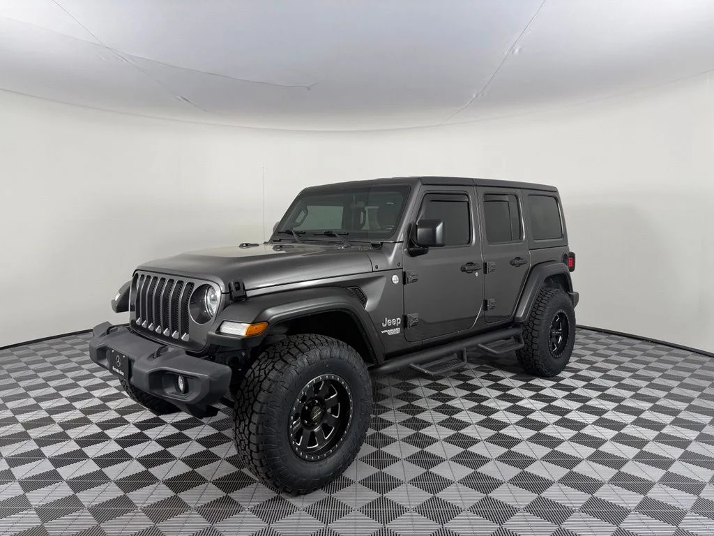 Used 2018 Gray Jeep Unlimited Sport S image 3