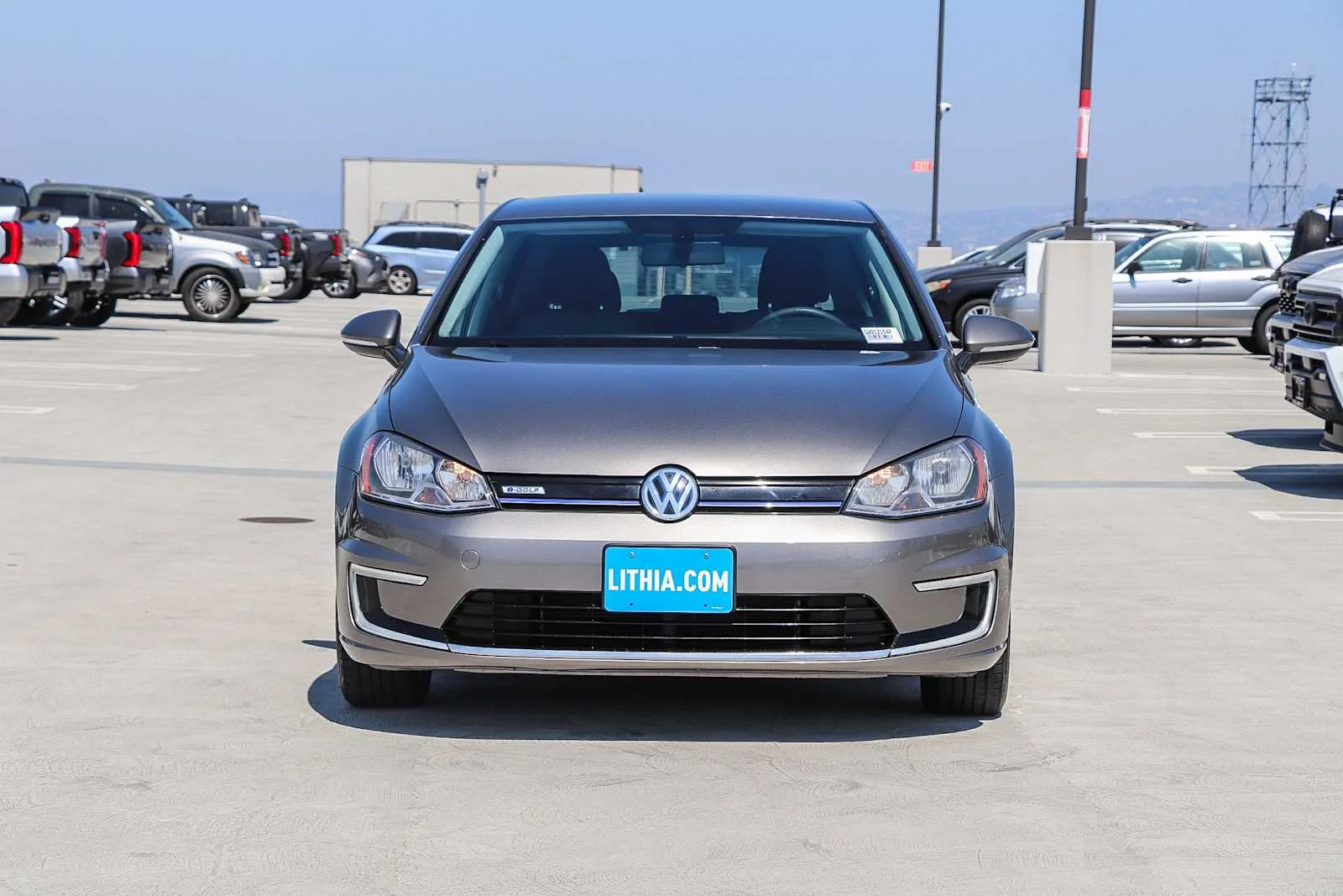 Used 2016 Volkswagen e-Golf e-Golf SE with VIN WVWKP7AU8GW912154 for sale in Los Angeles, CA