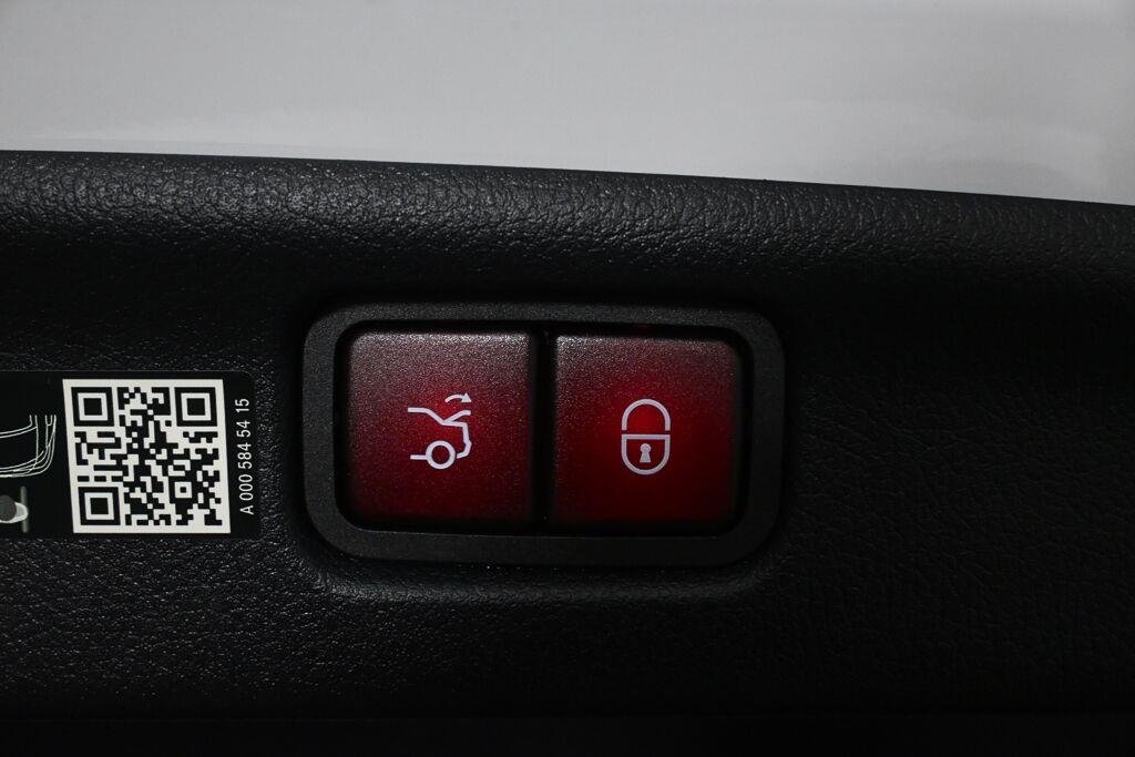 Certified Used 2024 Polar White Mercedes-Benz C 300 image 29