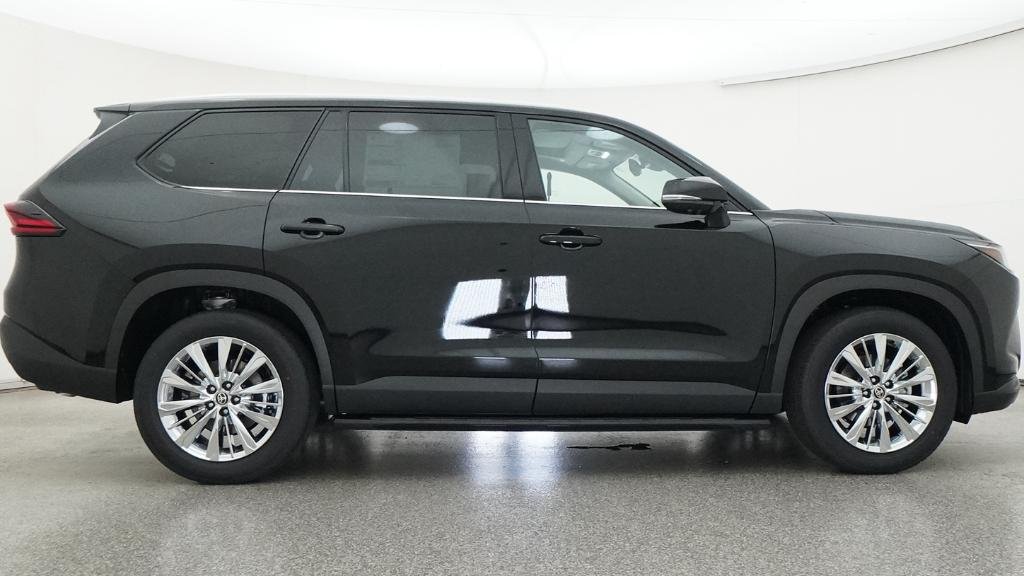 New 2026 Midnight Black Metallic Toyota Platinum image 48