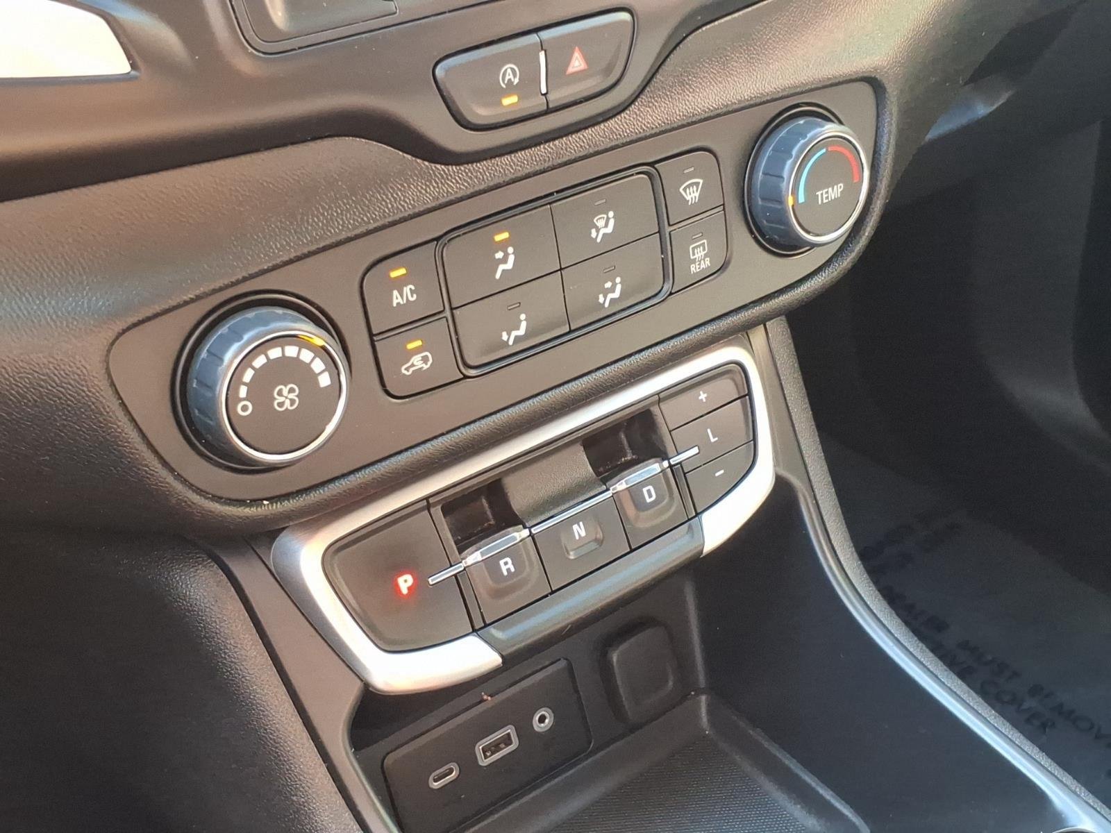 Used 2024 Sterling Metallic GMC SLE image 19