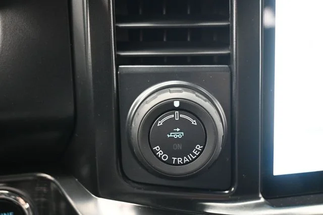 New 2027 Glacier Gray Metallic Tri-Coat Ford F-250® Lariat® image 15