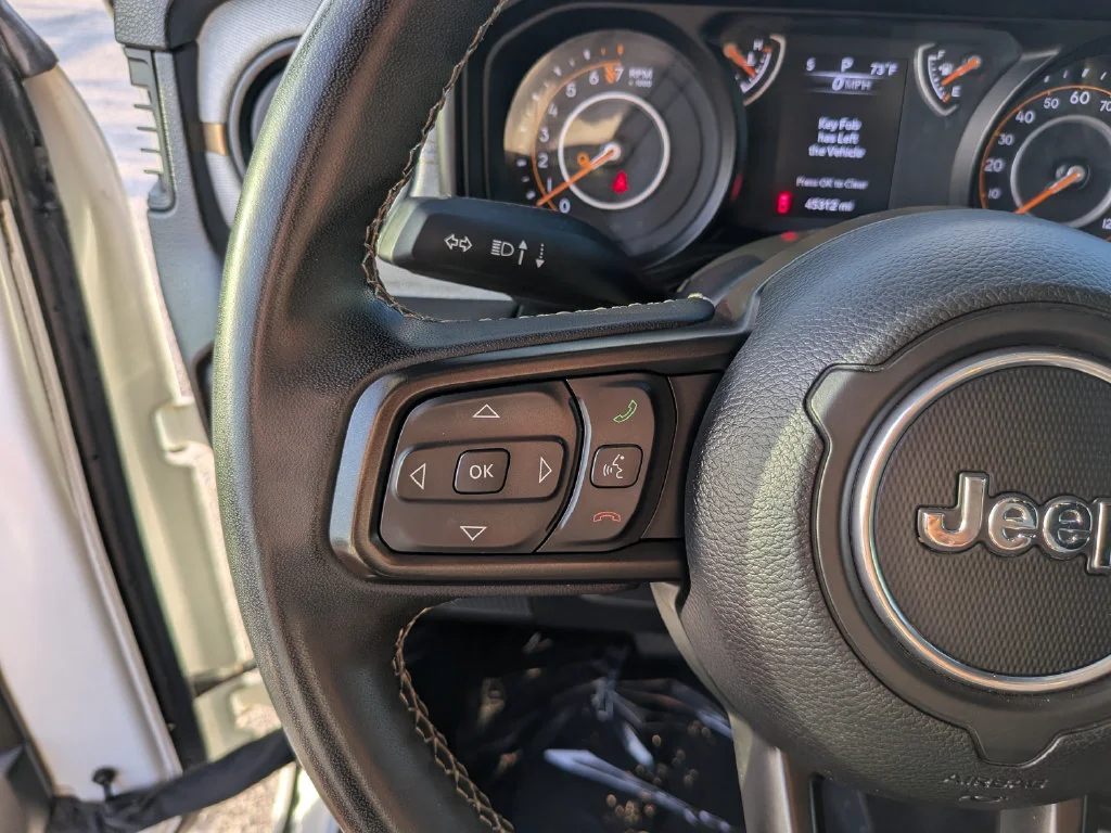 Used 2025 White Jeep Sport S image 25